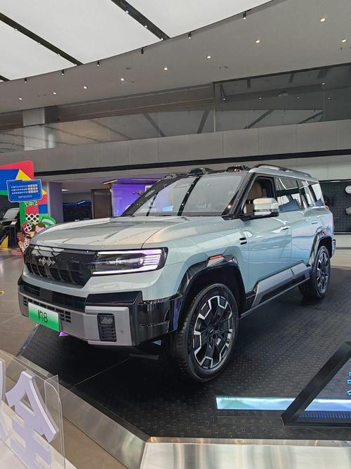 佛山163比亚迪方程豹硬派越野的爆款，英菲尼迪35周年与你共成长